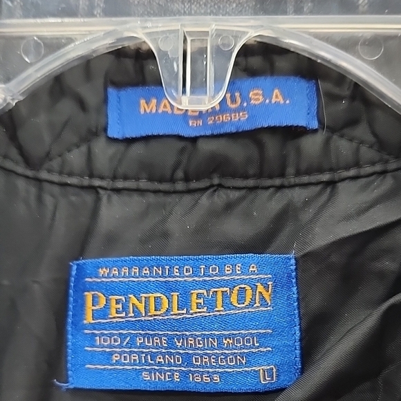 Pendleton Shirt Mens Plaid Size L but runs small Fits M Cut Off Sleeve - Picture 3 of 16